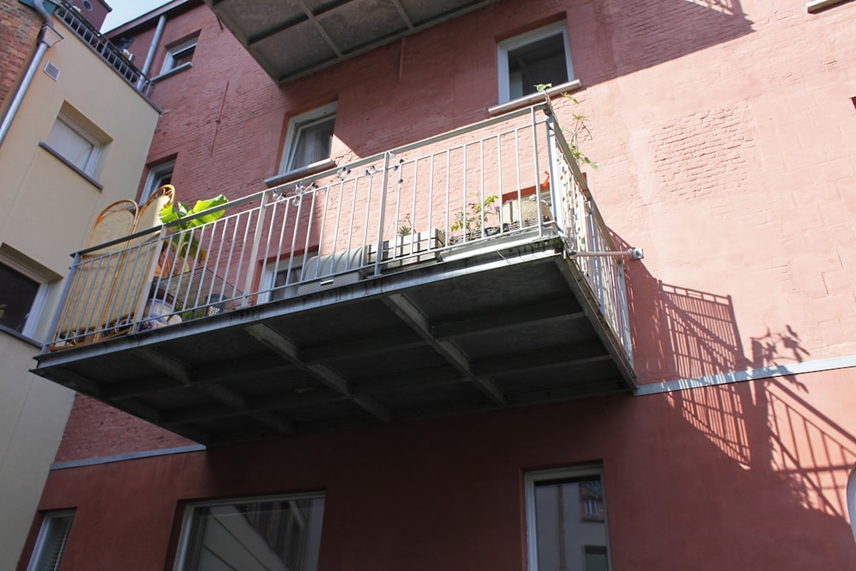 Terrassen- & Balkonreinigung